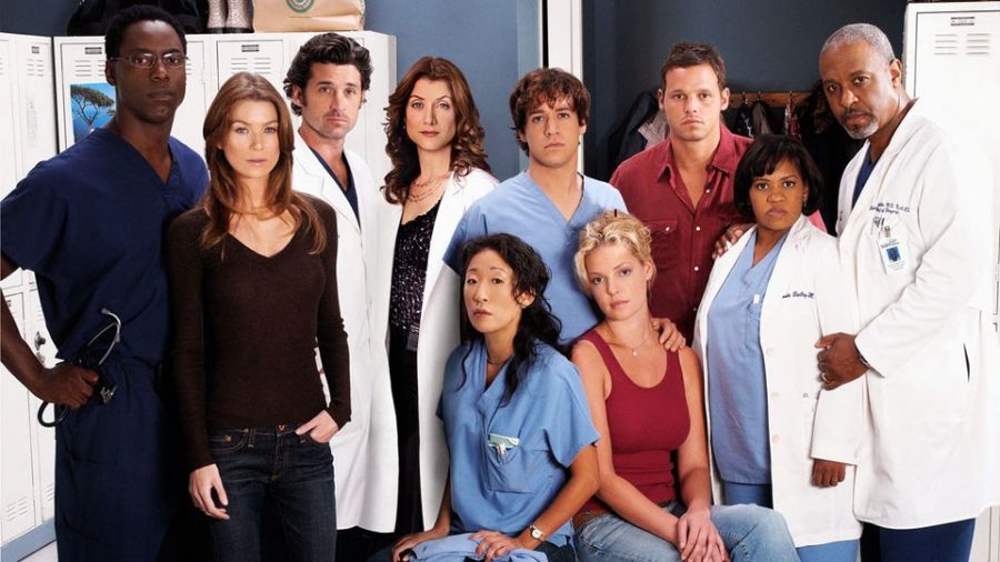 Main characters from season one of Greys Anatomy pose for the cover image of the show. 