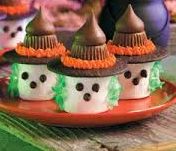 Take just 30 minutes to make these delicious no-bake Marshmallow Witches. Could be used as quick party favors or just to have around the house for a small treat this Halloween!