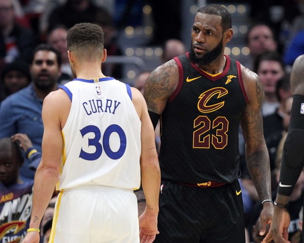 Stephen Curry (30) and LeBron James (23) were the team captains for the NBA All-Star draft.