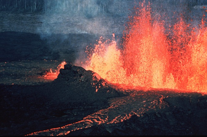 Earthquakes and Lava; The current scene in Hawaii