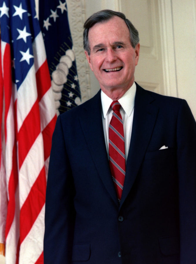 George H. W. Bush, President of the United States, 1989 official portrait.