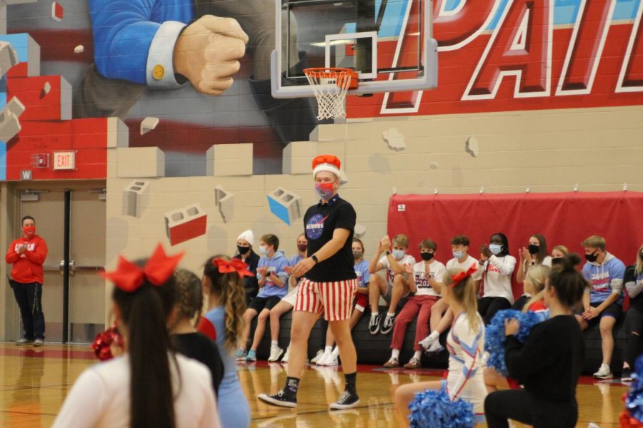 LHS student/Homecoming King, Nick Jensen, hyped up the crowd at the 2020 Homecoming pep rally.