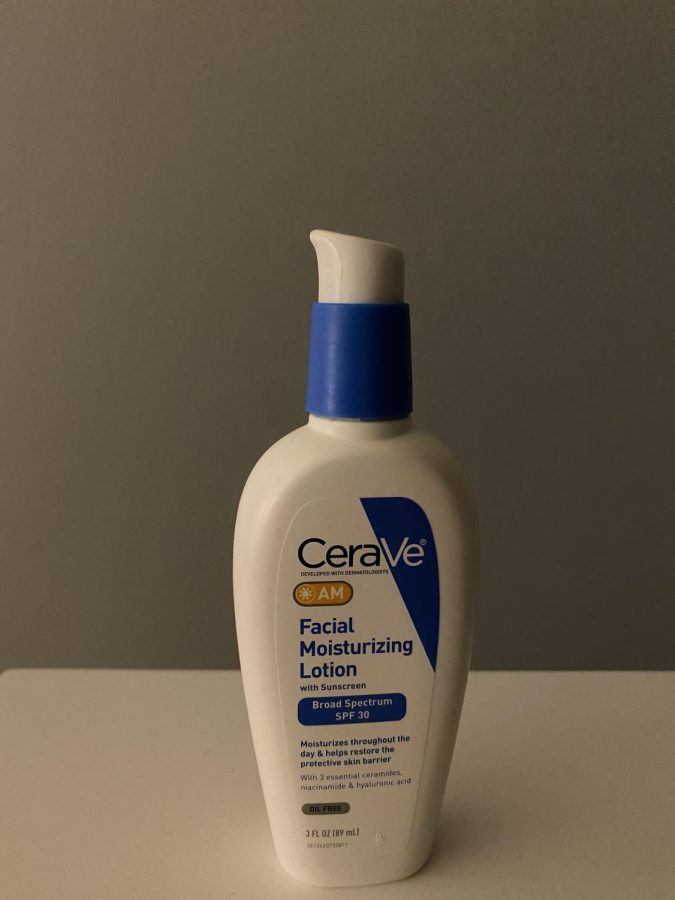 The CeraVe Am moisturizer lotion with SPF is an excellent product to keep one safe from the sun. 