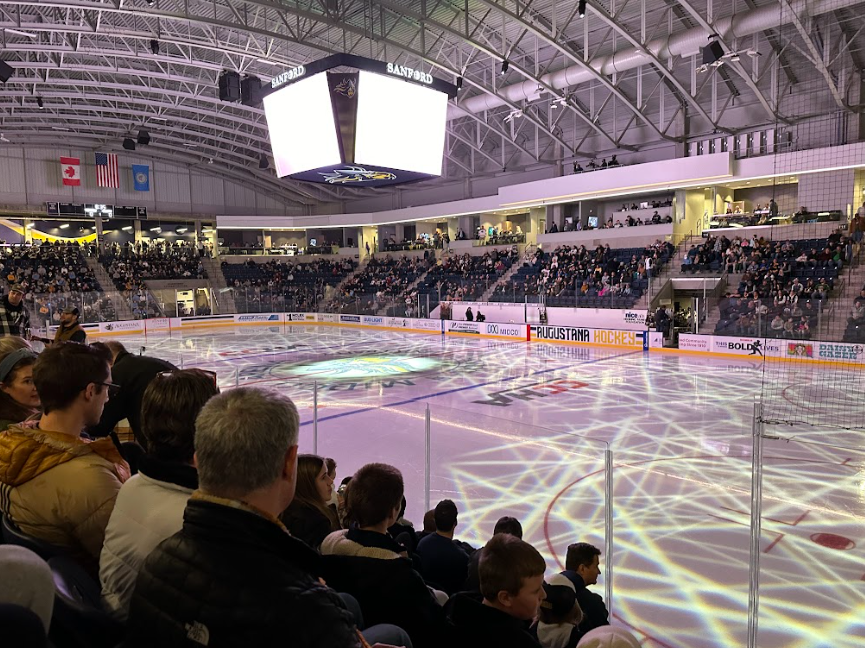 Midco Arena is Augustana University’s new 3,082-capacity hockey-specific arena located on the south side of campus on the corner of 33rd and Grange Avenue.
