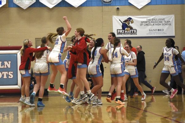 The LHS girls basketball teams never-give-up attitude shines through the losses they faced and also an inspiring journey of growth and personal development (Used with permission by Matt Daly).
