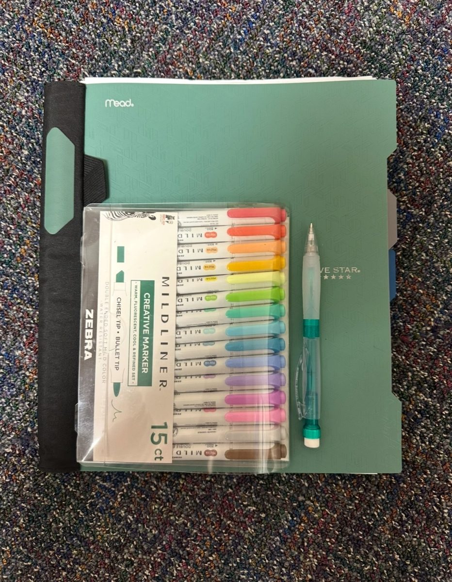 Here is an example of good markers and a five-subject notebook that will make your school days easier. 
