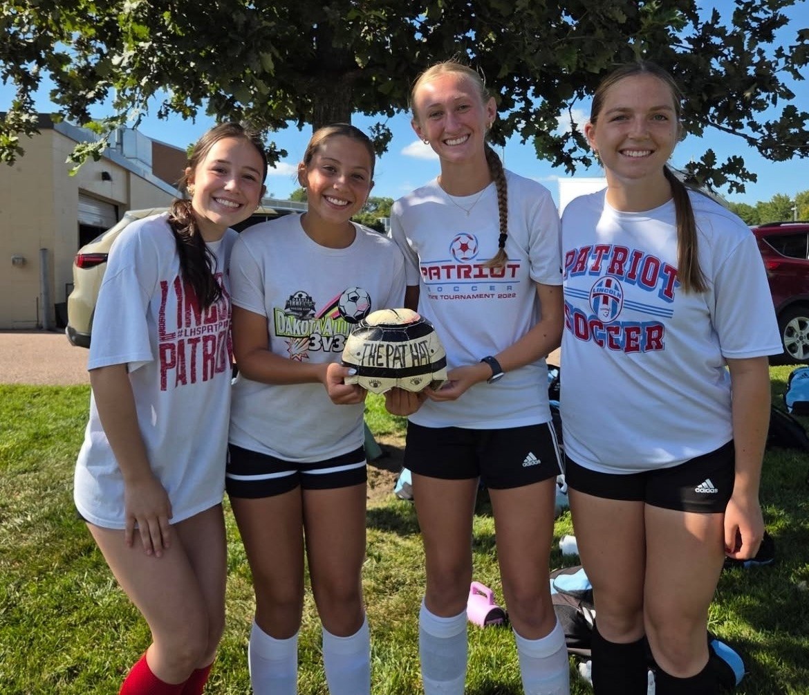 LHS girls soccer players from left: Mia Weiland, Izzie Gillespie, Regan Van Meeteren, Gemma Oppenheimer (Photo used with permission by Instagram/@sflincolnsoccer).