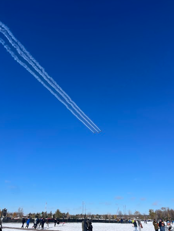 Jets fly over Yankton Trail Park as the gun blows for Nike Heartlands final race.