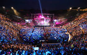 Stadium filled with live music lovers (Photo used with permission by iStock photos). 
